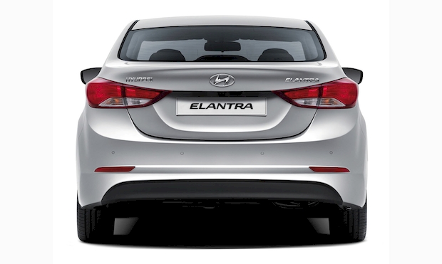Вид сзади Hyundai Elantra 2015